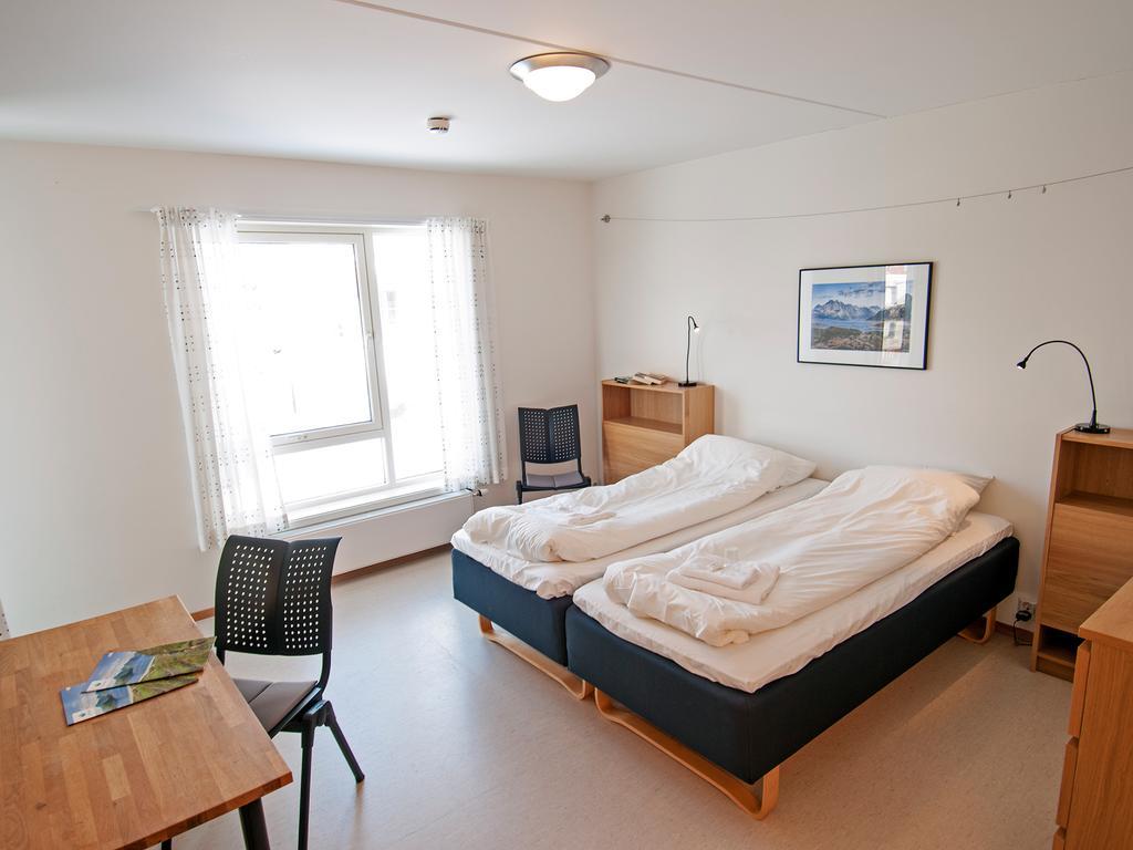 Lofoten Sommerhotell Og Vandrerhjem Кабельвоґ Номер фото
